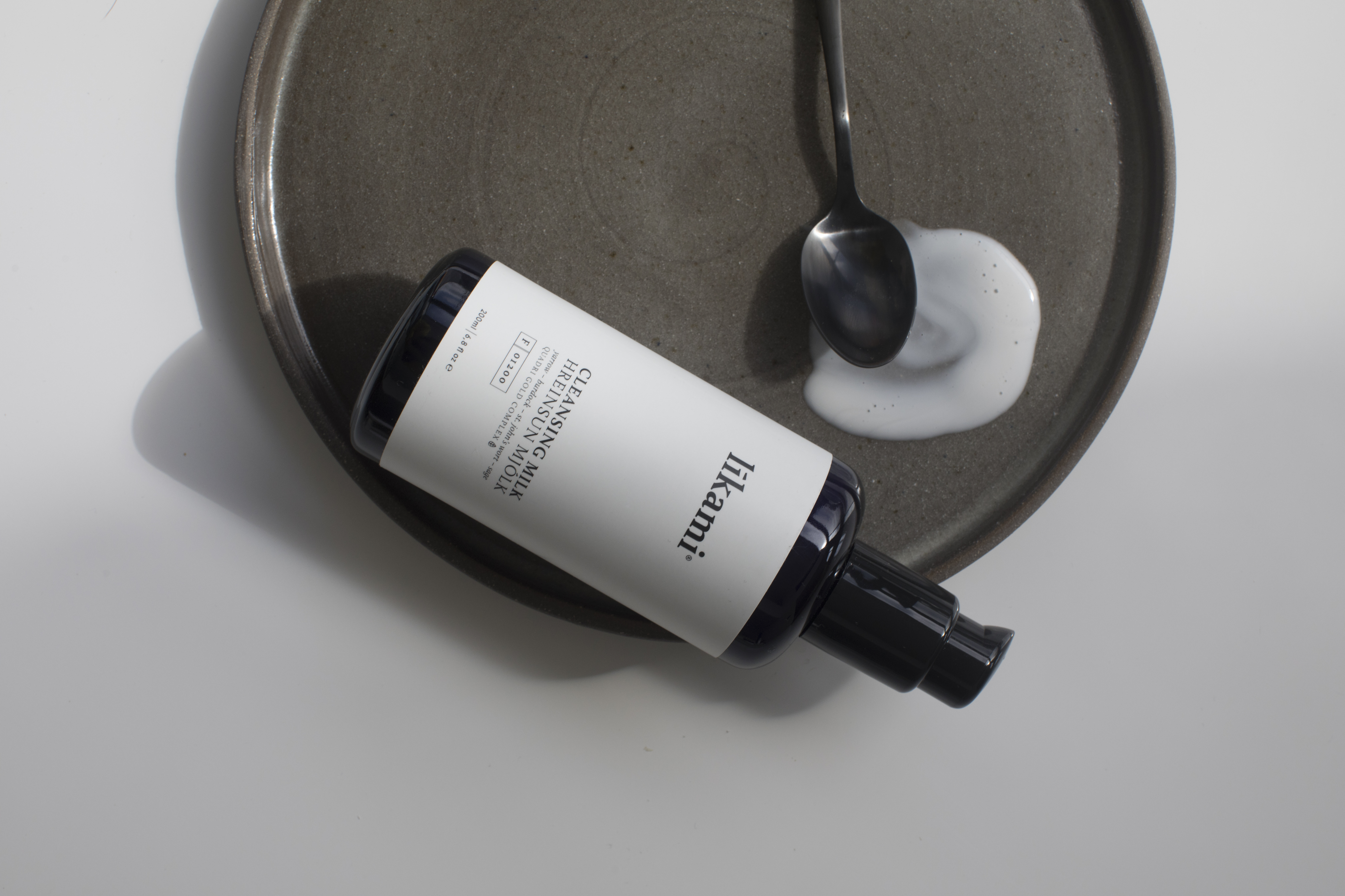 Cleansing Milk 1